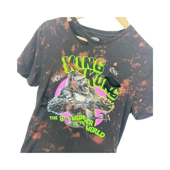 Old Navy King Kong Black Distressed Bleach Dye M Short Sleeved Shirt - Picture 3 of 4